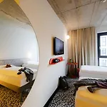 Ibis Budget Hotell 2*