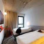 Ibis Budget Hotell 2*
