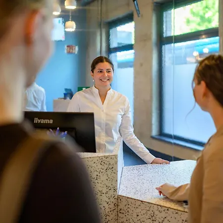Ibis Budget Hotel 2*