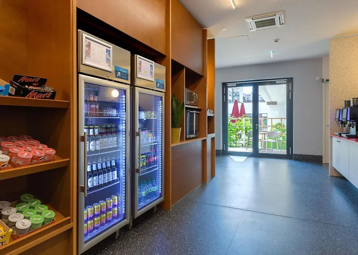 Ibis Budget Hotel 2*